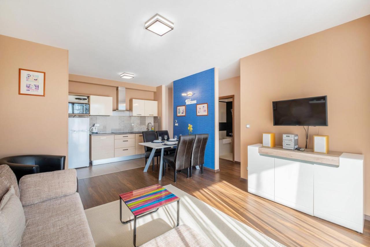 Mf Port Azur Wellness Apartments Сиофок Екстериор снимка