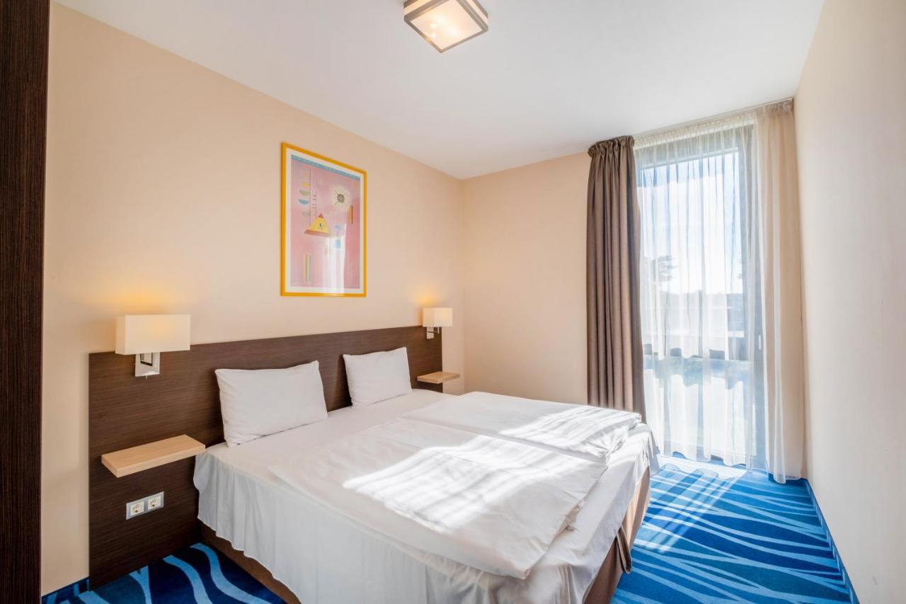 Mf Port Azur Wellness Apartments Сиофок Екстериор снимка