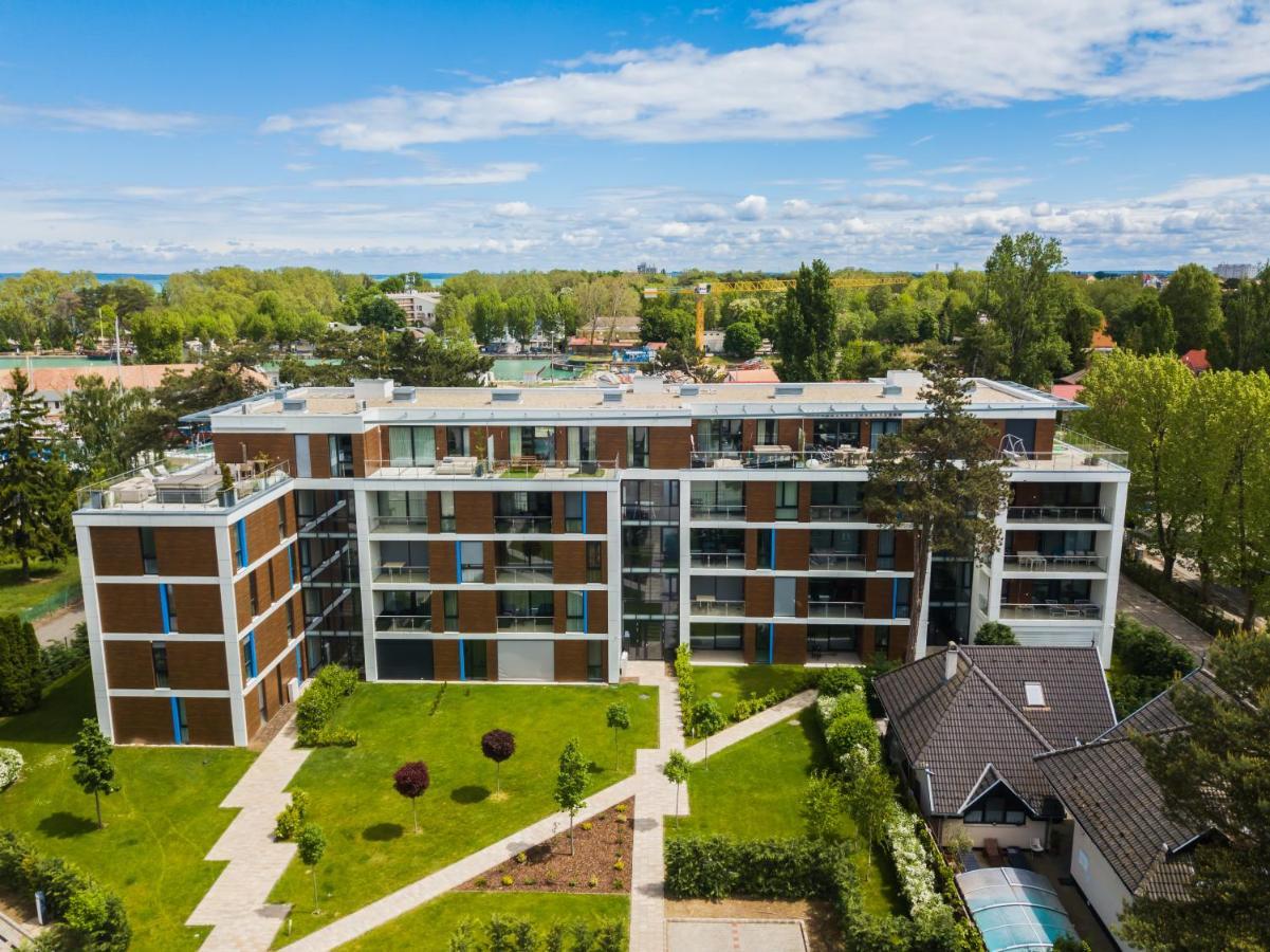 Mf Port Azur Wellness Apartments Сиофок Екстериор снимка
