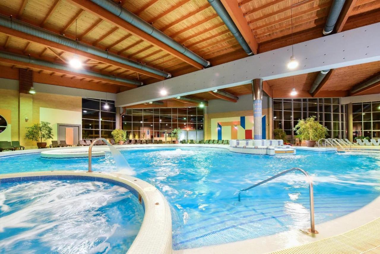 Mf Port Azur Wellness Apartments Сиофок Екстериор снимка