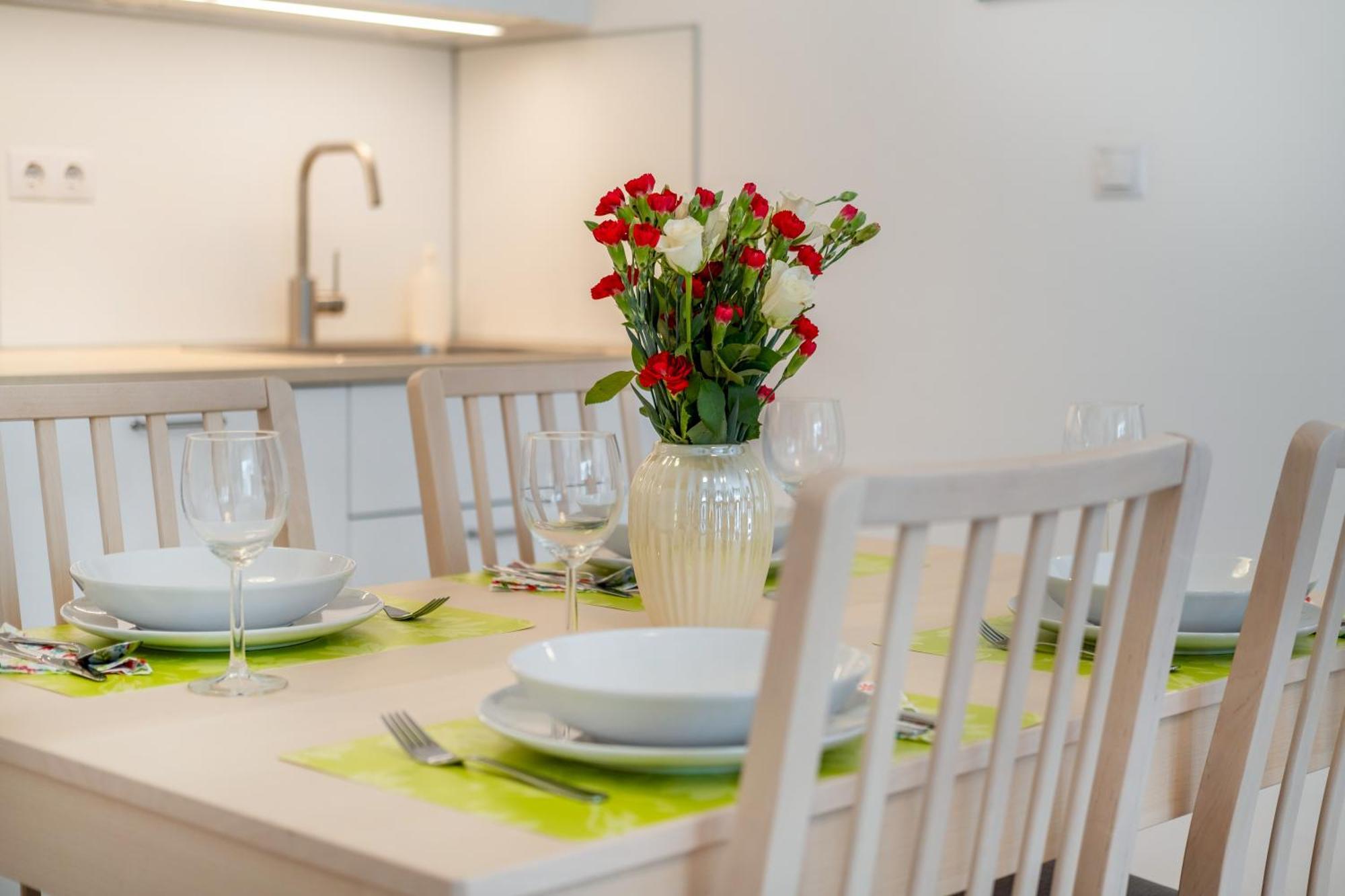 Mf Port Azur Wellness Apartments Сиофок Екстериор снимка