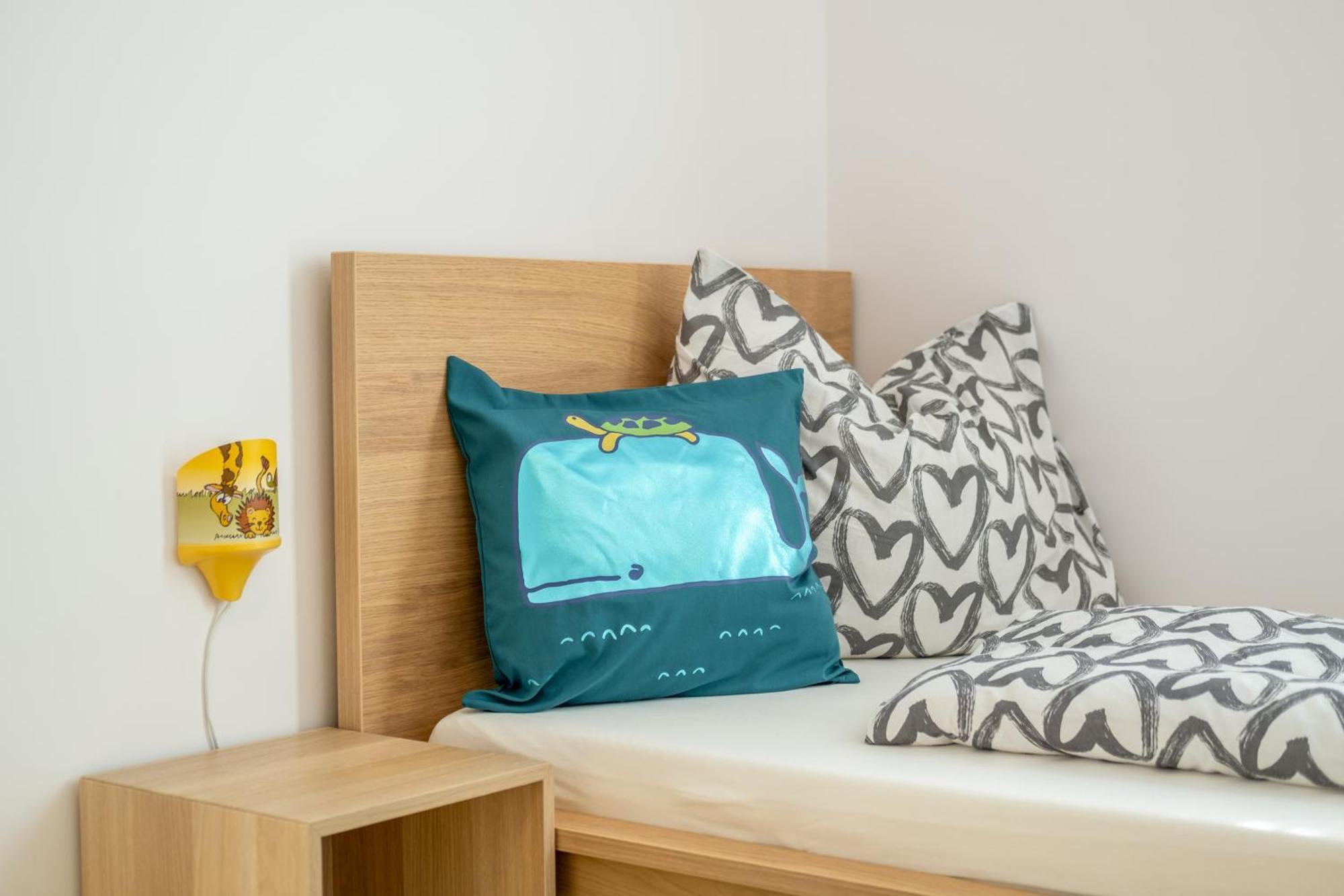 Mf Port Azur Wellness Apartments Сиофок Екстериор снимка