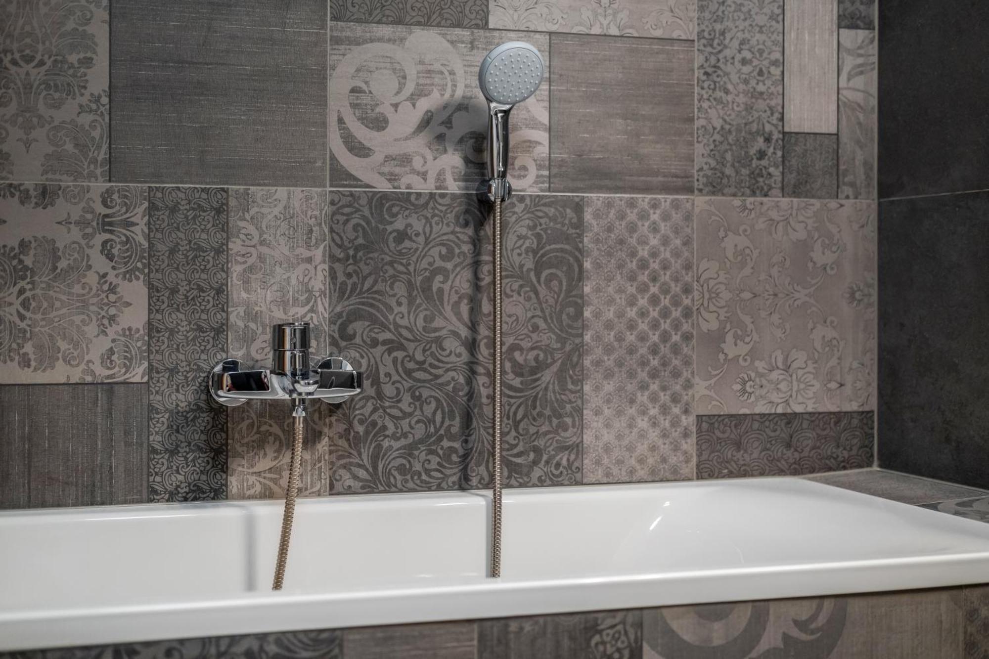 Mf Port Azur Wellness Apartments Сиофок Екстериор снимка