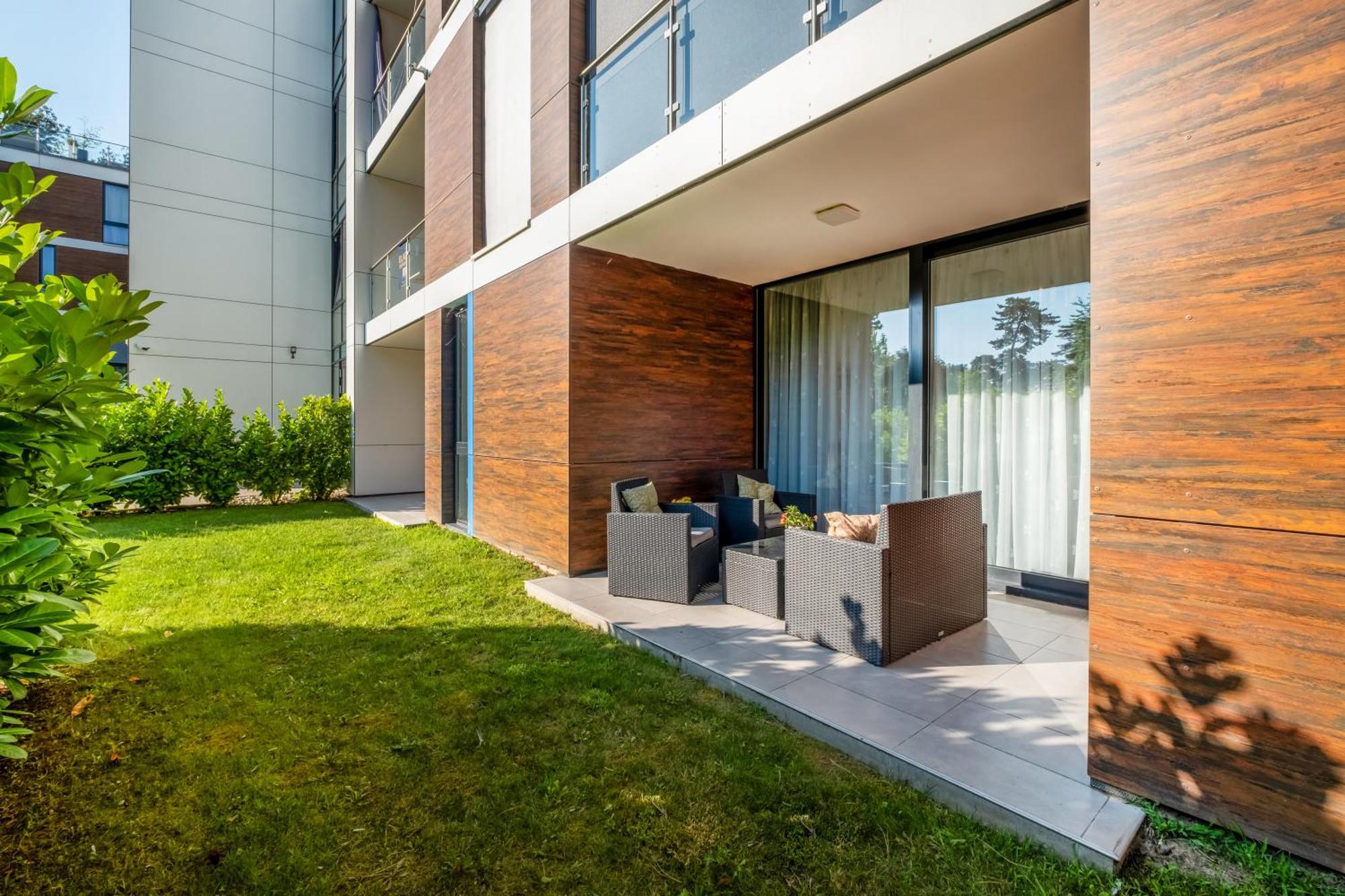Mf Port Azur Wellness Apartments Сиофок Екстериор снимка